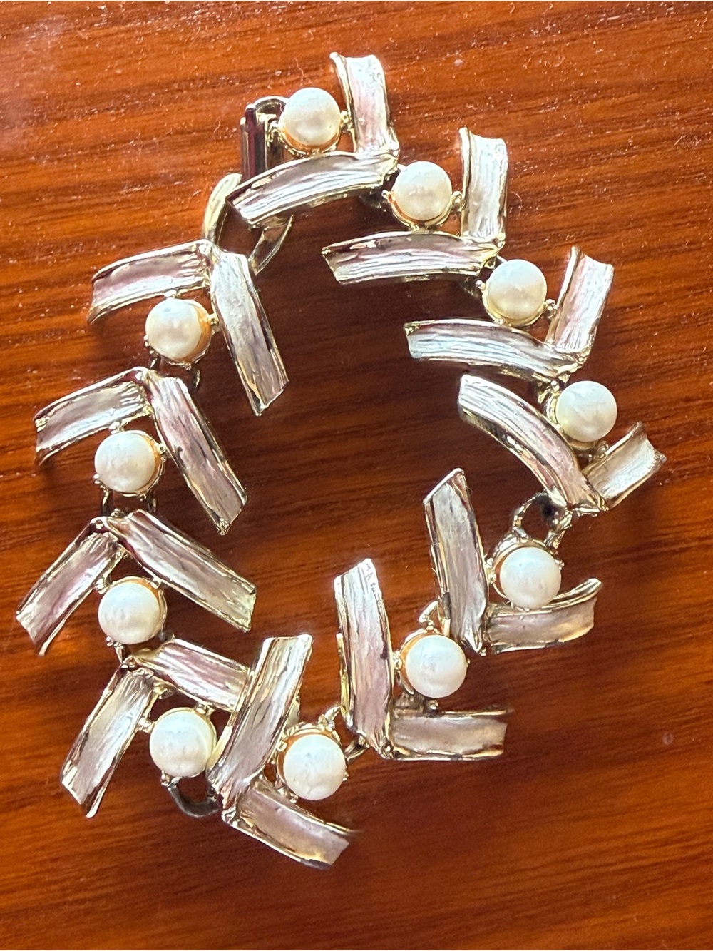 Judy Lee Vintage Pearl Accent Gold-Tone Bracelet in Light Pink